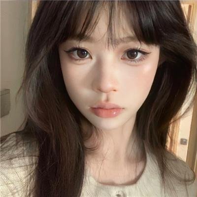 警花变色龙